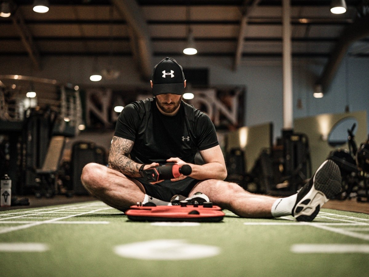 Should I Use A Massage Gun Before Or After a Workout? - Pulseroll