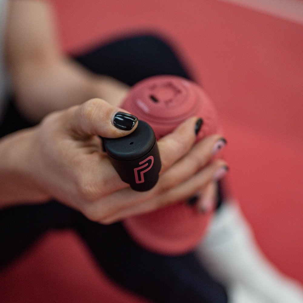 VYB Duo Roller - Pulseroll - Vibrating peanut ball - red colour - 4 speed settings - remote control - in hand